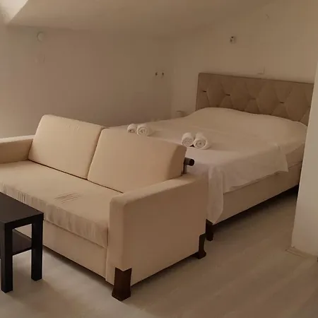 Akka Apart Apart Otel *